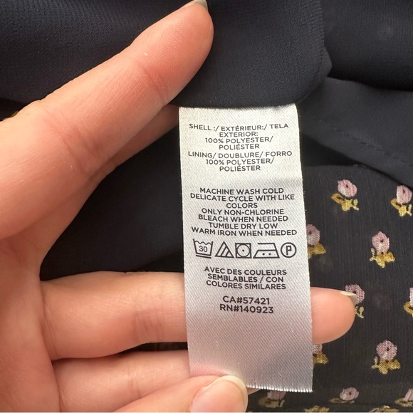 LOFT Rose Ruffle V-neck Blouse - Picture 4 of 8